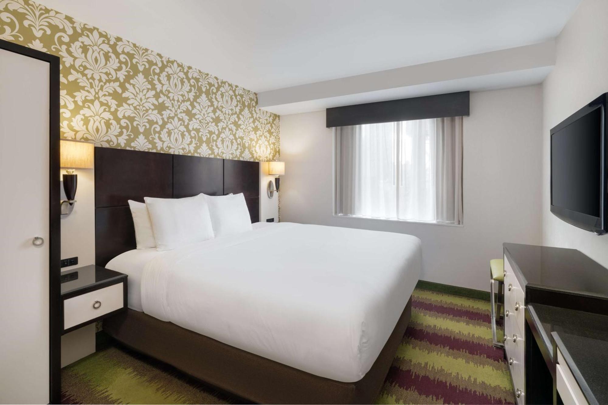 Best Western Premier Herald Square New York City Exterior photo