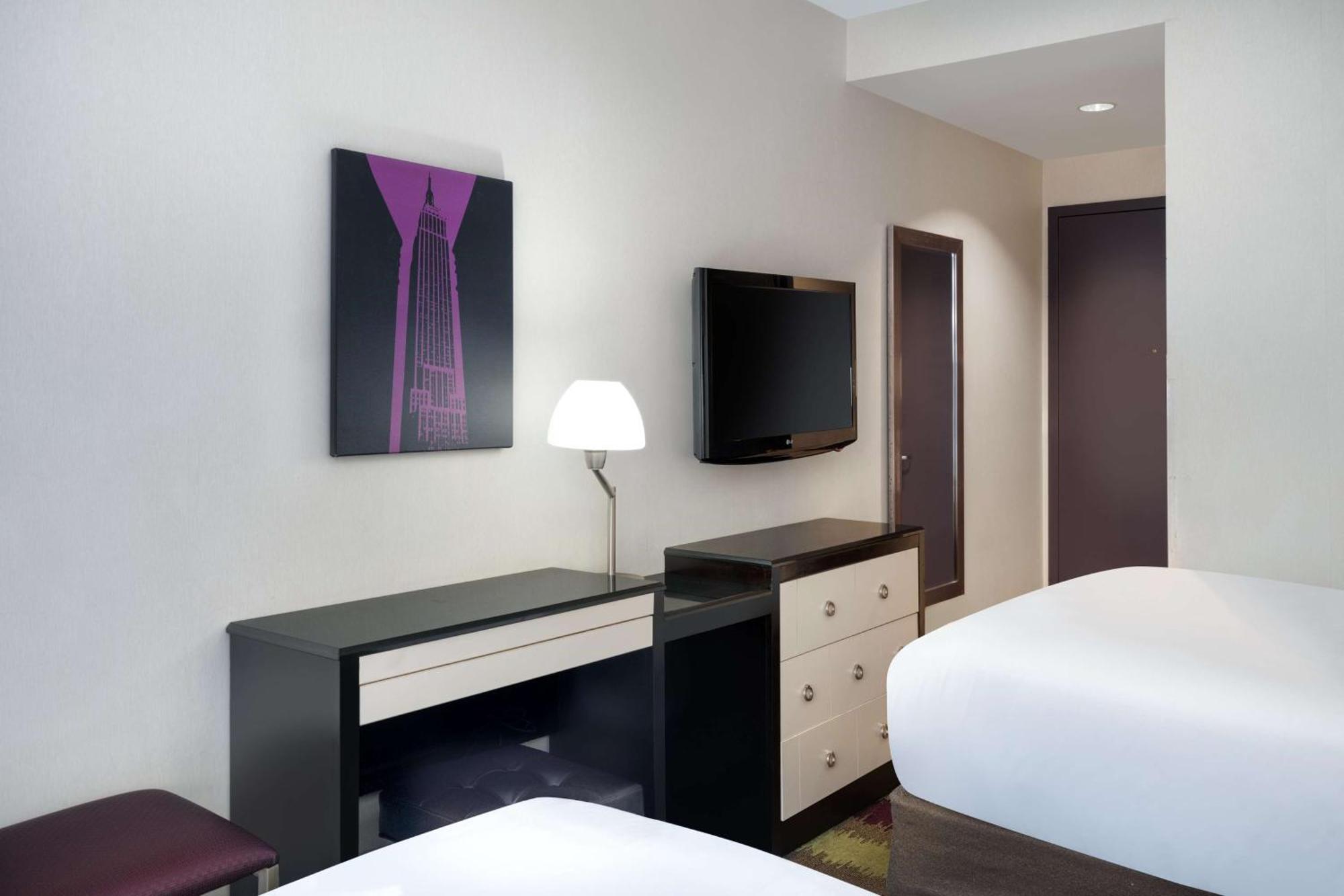 Best Western Premier Herald Square New York City Exterior photo
